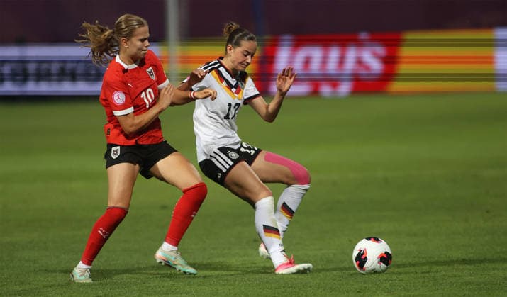 07.07.2026 Sarajevo(Bosnia-Hercegovina) Germany-Austria European U19 U-19 Under-19 championship women s football Helen Börner Boerner(R) Germany,Ella Herbst(L) Austria :