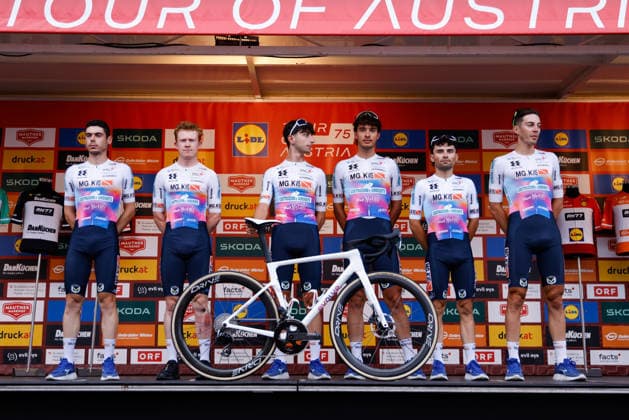 CYCLING - Oesterreich Rundfahrt 2026 GRAZ,AUSTRIA,07.JUL.26 - CYCLING - Tour of Austria, team presentation. Image shows Andrea Cantoni (ITA MG.K VIS Costruzioni e Ambiente), William Harding (GBR MG.K VIS Costruzioni e Ambiente), Vittorio Friggi, Mattia Marcozzi, Francesco Parravano and Matteo Spreafico (ITA MG.K VIS Costruzioni e Ambiente).  GEPAxpictures xJamesxDoak