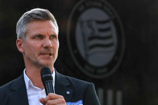 SOCCER - BL, Sturm, jersey presentation FROHNLEITEN,AUSTRIA,07.JUL.26 - SOCCER - ADMIRAL Bundesliga, SK Sturm Graz, jersey presentation. Image shows sporting director Michael Parensen (Sturm).  GEPAxpictures xMarioxBuehner-Weinrauch