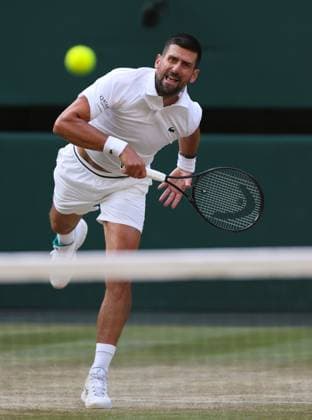 Novak Djokovic in action during his quarter final match vs Felix Auger Aliassime Wimbledon Tennis Championships, Day 9, The All England Lawn Tennis and Croquet Club, London, UK - 07 Jul 2026London The All England Lawn Tennis and United Kingdom  Copyright: xKieranxMcManus Shutterstockx 16978030ex