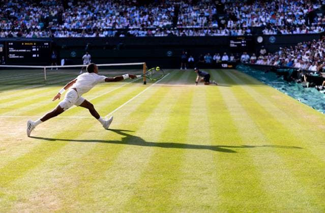 Felix Auger Aliassime in action during his quarter final match vs Novak Djokovic Wimbledon Tennis Championships, Day 9, The All England Lawn Tennis and Croquet Club, London, UK - 07 Jul 2026London The All England Lawn Tennis and United Kingdom  Copyright: xKieranxMcManus Shutterstockx 16978030fy