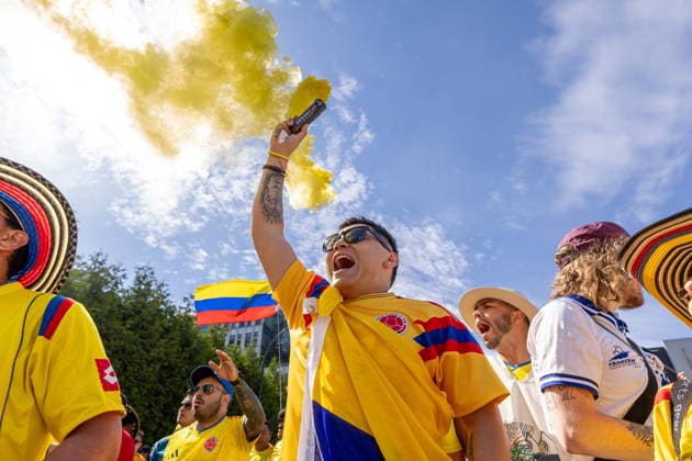 July 7, 2026, Vancouver, Bc, CANADA: A Colombia supporter marches through the streets towards BC Place before a World Cup round of 16 match between Colombia and Switzerland, in Vancouver, on Tuesday, July 7, 2026. Canada News - July 7, 2026  - ZUMAc35_ 20260707_zaf_c35_152 Copyright: xTimothyxMatweyx