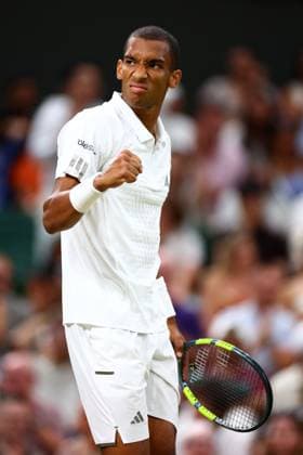 Felix Auger-Aliassime celebrates during his quarter-final match Wimbledon Tennis Championships, Day 9, The All England Lawn Tennis and Croquet Club, London, UK - 07 Jul 2026London The All England Lawn Tennis and United Kingdom  Copyright: xJamesxMarsh Shutterstockx 16978027eq