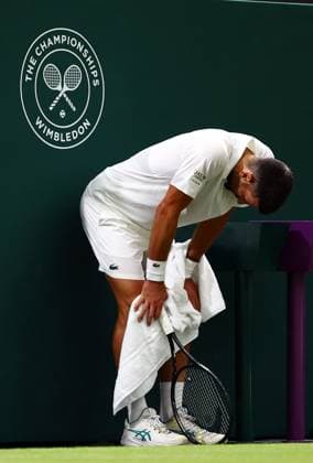 Novak Djokovic tired during his quarter-final match Wimbledon Tennis Championships, Day 9, The All England Lawn Tennis and Croquet Club, London, UK - 07 Jul 2026London The All England Lawn Tennis and United Kingdom  Copyright: xJamesxMarsh Shutterstockx 16978027gd