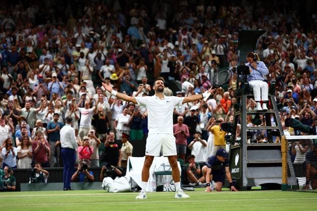 Novak Djokovic celebrates winning his quarter-final match Wimbledon Tennis Championships, Day 9, The All England Lawn Tennis and Croquet Club, London, UK - 07 Jul 2026London The All England Lawn Tennis and United Kingdom  Copyright: xJamesxMarsh Shutterstockx 16978027gl