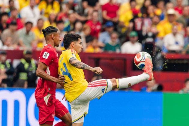 Gustavo Puerta of Colombia contests with Djibril Sow of Switzerland during the FIFA World Cup, WM, Weltmeisterschaft, Fussball Round of 16 game between Switzerland and Colombia at BC Place on July 7, 2026 in Vancouver, British Colombia, Canada  Copyright: xCurtisxWongx xSPPx Sportspressphoto_SPR187100