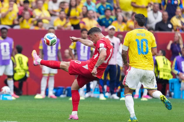 Granit Xhaka of Switzerland clears the ball during a FIFA Men’s World Cup 2026 round of 16 football match between Switzerland and Colombia at BC Place Vancouver, in Vancouver on July 07th 2026 (Photo by Alexandra Fechete SPP)  Copyright: xAlexandraxFechete SPPx Sportspressphoto_SPR187126