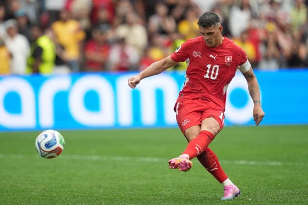 FIFA World Cup, WM, Weltmeisterschaft, Fussball 2026 - Round of 16 - Switzerland vs Colombia Granit Xhaka of Switzerland scores his kick during the penalty shoot-out of the FIFA World Cup 2026 Round of 16 match Switzerland against Colombia, in Vancouver, Canada, 07 July 2026. VANCOUVER Canada  Copyright: xBOBxFRIDx