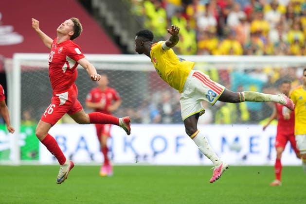Switzerland v Colombia - FIFA World Cup, WM, Weltmeisterschaft, Fussball 2026 - Round of 16 VANCOUVER, CANADA - JULY 07: Davinson Sanchez (23) of Colombia in action against Cedric Itten (26) of Switzerland during the 2026 FIFA World Cup Round of 16 match between Switzerland and Colombia at BC Place in Vancouver, British Columbia, Canada, on July 07, 2026. Ercin Erturk Anadolu British Columbia Canada. Editorial use only. Please get in touch for any other usage.  Copyright: x2026xAnadoluxErcinxErturkx
