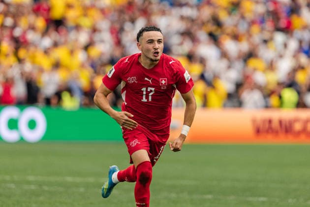Ruben Vargas of Switzerland scores the penalty kick to make the victory of Switzerland during the FIFA World Cup, WM, Weltmeisterschaft, Fussball Round of 16 game between Switzerland and Colombia at BC Place on July 7, 2026 in Vancouver, British Colombia, Canada  Copyright: xCurtisxWongx xSPPx Sportspressphoto_SPR187135