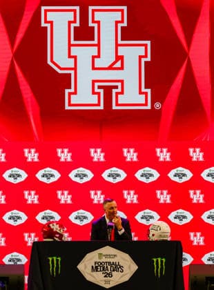 July 7, 2026, Frisco, Texas, USA: FRISCO, TX : University of Houston head football coach WILLIE FRITZ addresses the media during the 2026 Monster Energy Big 12 Media Days at the Ford Center in Frisco on Tuesday. 2026 Big 12 Media Days  - ZUMAm257 20260707_zsp_m257_058 Copyright: xBrianxMcLeanx