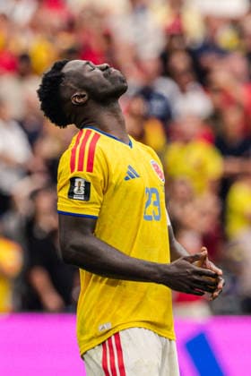 Davinson Sanchez of Colombia misses the penalty kick in penalty shootout during the FIFA World Cup, WM, Weltmeisterschaft, Fussball Round of 16 game between Switzerland and Colombia at BC Place on July 7, 2026 in Vancouver, British Colombia, Canada  Copyright: xCurtisxWongx xSPPx Sportspressphoto_SPR187182