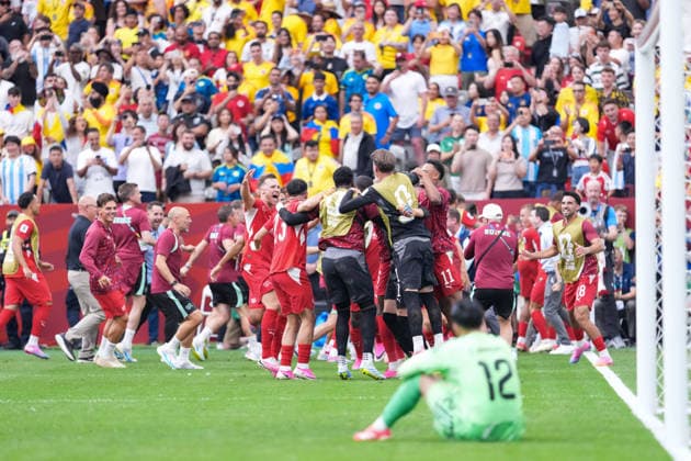 Switzerland players celebrate after the team s fifth and winning penalty by Ruben Vargas of Switzerland in the penalty shootout during a FIFA Men’s World Cup 2026 round of 16 football match between Switzerland and Colombia at BC Place Vancouver, in Vancouver on July 07th 2026 (Photo by Alexandra Fechete SPP)  Copyright: xAlexandraxFechete SPPx Sportspressphoto_SPR187234