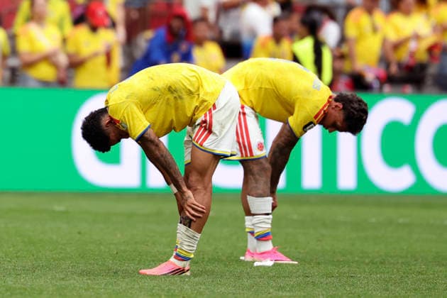 Sport Bilder des Tages #2 (260708) -- VANCOUVER, July 8, 2026 -- Players of Colombia look dejected after the penalty shootout of the round of 16 match between Switzerland and Colombia at the 2026 FIFA World Cup, WM, Weltmeisterschaft, Fussball at BC Place Vancouver in Vancouver, Canada, on July 7, 2026. (Photo by Xinhua) (SP)CANADA-VANCOUVER-FOOTBALL-FIFA WORLD CUP-ROUND OF 16-SUI VS COL ZouxZheng 