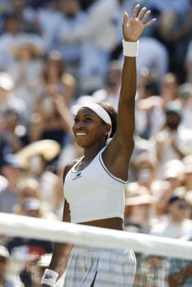 Tennis: Wimbledon championships Coco Gauff of the United States acknowledges the crowd after defeating her compatriot Jessica Pegula in the women s singles quarterfinals at the Wimbledon tennis tournament in London on July 7, 2026.  A14AA0005622088P