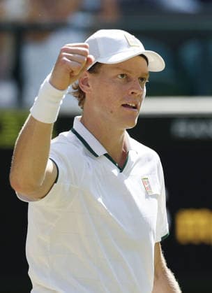 Tennis: Wimbledon championships Jannik Sinner of Italy celebrates after winning his men s singles quarterfinal match against Jan-Lennard Struff of Germany at the Wimbledon tennis tournament in London on July 7, 2026.  A14AA0005622099P