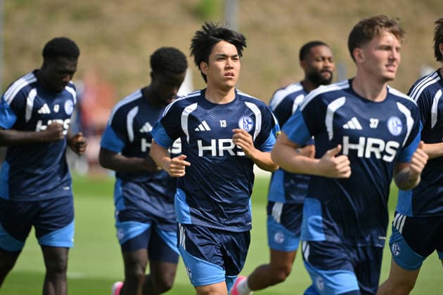 Satoshi Tanaka (FC Schalke 04) 07.07.2026, Fussball 1. Bundesliga, Saison 2026 2027, Training FC Schalke 04 Gelsenkirchen Trainingsgelände Nordrhein Westfalen Deutschland *** Satoshi Tanaka, FC Schalke 04, July 7, 2026, Soccer, Bundesliga 1, 2026–2027 Season, FC Schalke 04 Training, Gelsenkirchen, Training Facility, North Rhine-Westphalia, Germany Team2