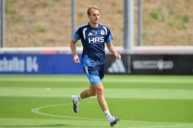 Timo Becker (FC Schalke 04) 07.07.2026, Fussball 1. Bundesliga, Saison 2026 2027, Training FC Schalke 04 Gelsenkirchen Trainingsgelände Nordrhein Westfalen Deutschland *** Timo Becker, FC Schalke 04, July 7, 2026, Soccer, Bundesliga 1, 2026–2027 Season, FC Schalke 04 Training, Gelsenkirchen, Training Facility, North Rhine-Westphalia, Germany Team2