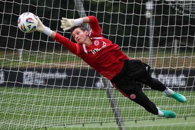 2026.07.08 xjfx Trainingsauftakt 1.Bundesliga Team Eintracht Frankfurt Frauen v.l., goalkeeper Lina Altenburg (Eintracht Frankfurt) in aktion, in action, (DFL DFB REGULATIONS PROHIBIT ANY USE OF PHOTOGRAPHS as IMAGE SEQUENCES and or QUASI-VIDEO) *** July 8, 2026 xjfx Training Kickoff 1 Bundesliga Team Eintracht Frankfurt Women v l, goalkeeper Lina Altenburg Eintracht Frankfurt in action, DFL and DFB regulations prohibit any use of photographs as image sequences and or quasi-video Copyright: HMBxMedia JoaquimxFerreira