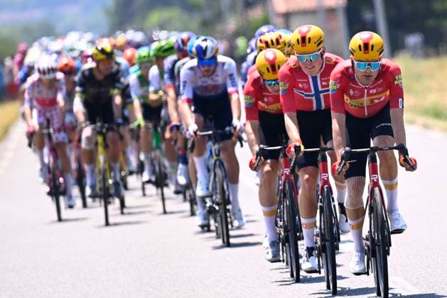 Tour de France 2026 Stage 5 PAU, FRANCE - JULY 08 : riders of team Uno-X Mobility leading the peloton during stage 5 of the 113rd edition of Tour de France an UCI World Tour 2.UWT cycling road race stage for Men Elite of 158 km with start in Lannemezan and finish in Pau on July 8, 2026 in Pau, France, 08 07 2026 ( Motordriver Kurt Vandenborre - Pau France  Copyright: xTomasxSiskx