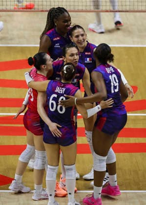 Women™s Volleyball Nations League - Belgrade 2026 Players of France react during the Women™s Volleyball Nations League Pool 7 match between France v Netherlands at Belgrade Arena on July 08, 2026 in Belgrade, Serbia. Belgrade Serbia Copyright: xSrdjanxStevanovicx x