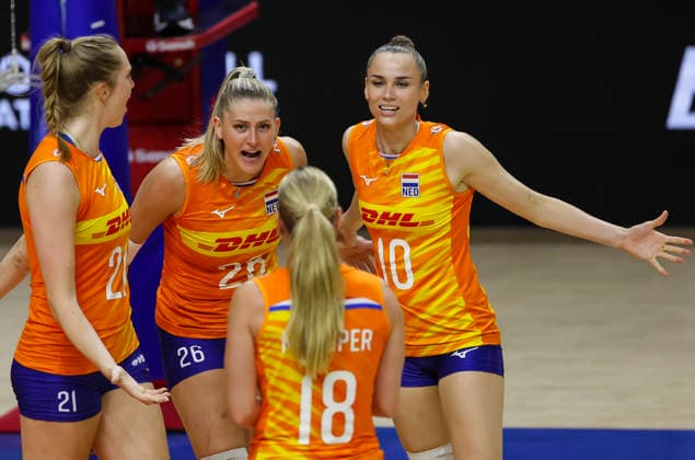 WomenÕs Volleyball Nations League - Belgrade 2026 Players of Netherlands react during the WomenÕs Volleyball Nations League Pool 7 match between France v Netherlands at Belgrade Arena on July 08, 2026 in Belgrade, Serbia. Belgrade Serbia Copyright: xSrdjanxStevanovicx x