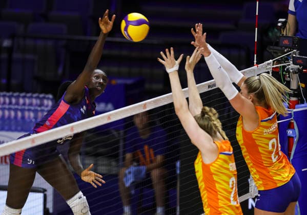 WomenÕs Volleyball Nations League - Belgrade 2026 France s Halimatou Bah spikes the ball against Netherlands Britte Stuut and Netherlands Elles Dambrink during the WomenÕs Volleyball Nations League Pool 7 match between France v Netherlands at Belgrade Arena on July 08, 2026 in Belgrade, Serbia. Belgrade Serbia Copyright: xSrdjanxStevanovicx x