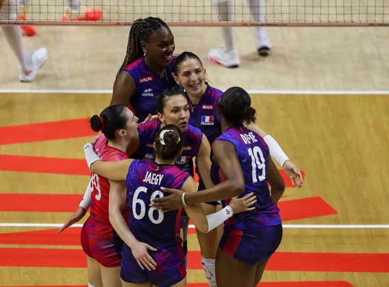 Women™s Volleyball Nations League - Belgrade 2026 Players of France react during the Women™s Volleyball Nations League Pool 7 match between France v Netherlands at Belgrade Arena on July 08, 2026 in Belgrade, Serbia. Belgrade Serbia Copyright: xSrdjanxStevanovicx x