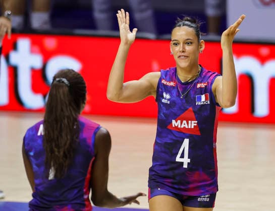 WomenÕs Volleyball Nations League - Belgrade 2026 France s Lilou Ratahiry (R) reacts during the WomenÕs Volleyball Nations League Pool 7 match between France v Netherlands at Belgrade Arena on July 08, 2026 in Belgrade, Serbia. Belgrade Serbia Copyright: xSrdjanxStevanovicx x