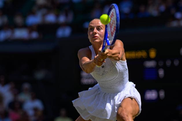 Day Ten: The Championships - Wimbledon 2026 LONDON, ENGLAND JULY 08 - Marta Kostyuk of Ukraine during Ladies Quarter Finals against Jasmine Paolini of Italy at The Wimbledon Lawn Tennis Championship at Wimbledon on July 08, 2026 in London, England. (Photo by Keeran Marquis)  Copyright: xKeeranxMarquis Fotoarena SPPx Sportspressphoto_SPR187600