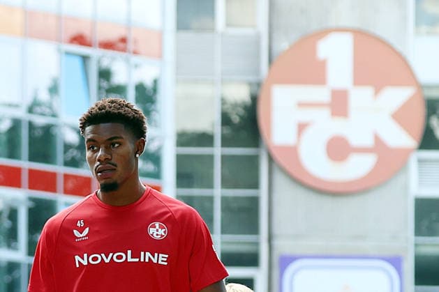 08.07.2026, xrekx, Fussball 2.Bundesliga, 1.FC Kaiserslautern - Training v.l. Kelven Frees (1.FC Kaiserslautern) (DFL DFB REGULATIONS PROHIBIT ANY USE OF PHOTOGRAPHS as IMAGE SEQUENCES and or QUASI-VIDEO) Kaiserslautern *** July 8, 2026, xrekx, Soccer 2. Bundesliga, 1 FC Kaiserslautern Training vs. Kelven Frees 1 FC Kaiserslautern DFL DFB REGULATIONS PROHIBIT ANY USE OF PHOTOGRAPHS AS IMAGE SEQUENCES AND OR QUASI-VIDEO Kaiserslautern