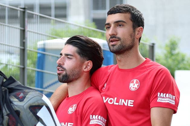 08.07.2026, xrekx, Fussball 2.Bundesliga, 1.FC Kaiserslautern - Training v.l. Semih Sahin (1.FC Kaiserslautern) Mahir Emreli (1.FC Kaiserslautern) (DFL DFB REGULATIONS PROHIBIT ANY USE OF PHOTOGRAPHS as IMAGE SEQUENCES and or QUASI-VIDEO) Kaiserslautern *** July 8, 2026, xrekx, Soccer 2. Bundesliga, 1 FC Kaiserslautern Training: Semih Sahin, 1 FC Kaiserslautern, Mahir Emreli, 1 FC Kaiserslautern. DFL and DFB regulations prohibit any use of photographs as image sequences and or quasi-video. Kaiserslautern