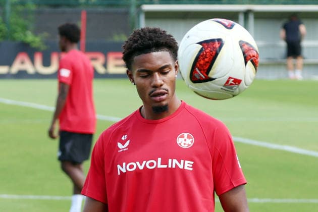 08.07.2026, xrekx, Fussball 2.Bundesliga, 1.FC Kaiserslautern - Training v.l. Kelven Frees (1.FC Kaiserslautern) (DFL DFB REGULATIONS PROHIBIT ANY USE OF PHOTOGRAPHS as IMAGE SEQUENCES and or QUASI-VIDEO) Kaiserslautern *** July 8, 2026, xrekx, Soccer 2. Bundesliga, 1 FC Kaiserslautern Training vs. Kelven Frees 1 FC Kaiserslautern DFL DFB REGULATIONS PROHIBIT ANY USE OF PHOTOGRAPHS AS IMAGE SEQUENCES AND OR QUASI-VIDEO Kaiserslautern