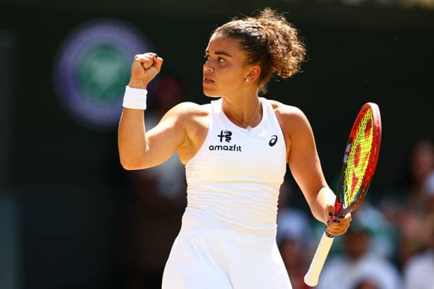 Jasmine Paolini during her quarter final match Wimbledon Tennis Championships, Day 10, The All England Lawn Tennis and Croquet Club, London, UK - 08 Jul 2026London The All England Lawn Tennis and United Kingdom  Copyright: xJamesxMarsh Shutterstockx 16978036co