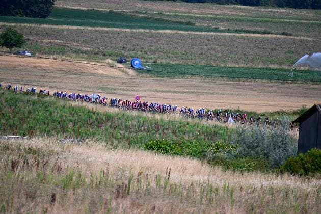 Tour de France 2026 Stage 5 PAU, FRANCE - JULY 08 : illustration picture peloton during stage 5 of the 113rd edition of Tour de France an UCI World Tour 2.UWT cycling road race stage for Men Elite of 158 km with start in Lannemezan and finish in Pau on July 8, 2026 in Pau, France, 08 07 2026 ( Motordriver Kurt Vandenborre - Pau France  Copyright: xTomasxSiskx