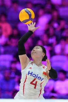 Volleyball Nations League Hong Kong 2026 - Day 1 Zhang Zixuan (No.4) from team Canada during the match between Canada and China at Volleyball Nations League Hong Kong 2026 on July 8, 2026 in Hong Kong. (Photo by Ellan Mad Nexpher Images) Hong Kong