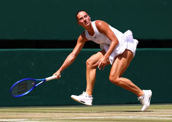 Wimbledon Championships 2026, Saturday Practice, AELTC Wimbledon, London, UK - 08 07 2026 Marta Kostyuk (UKR) in action during her Quarter Final match against Jasmine Paolini (ITA) in the 2026 Wimbledon Championships at the AELTC London London AELTC Wimbledon London GBR, UK NEWSPAPERS OUT Copyright: xMarkxGreenwoodx