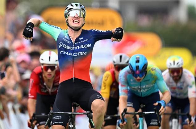 Dutch Olav Kooij of Decathlon CMA CGM Team celebrates as he crosses the finish line to win stage 5 of the 2026 Tour de France cycling race, a stage of 158km from Lannemezan to Pau, on Wednesday 08 July 2026. The 113th edition of the Tour de France starts on Saturday 4 July in Barcelona, Spain, and will finish in Paris, France on the 26th of July. JASPERxJACOBS  x180728518x