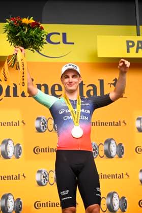 Tour de France 2026 Stage 5 PAU, FRANCE - JULY 08 : Kooij Olav (NED) of Decathlon CMA CGM Team pictured during the podium ceremony of stage 5 of the 113rd edition of Tour de France an UCI World Tour 2.UWT cycling road race stage for Men Elite of 158 km with start in Lannemezan and finish in Pau on July 8, 2026 in Pau, France, 08 07 2026 Pau France  Copyright: xTomasxSiskx