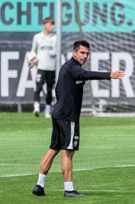 Trainer Marcel Rapp ( Pauli ) Deutschland , Hamburg , Trainingsgelände an der Kollaustrasse , Fussball , 2. Bundesliga , FC St Pauli *** Coach Marcel Rapp, St. Pauli, Germany, Hamburg, Training Facility on Kollaustrasse, Soccer, 2. Bundesliga, FC St. Pauli