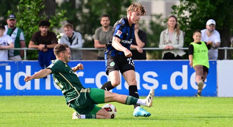 08.07.2026 - Fussball - Saison 2026 2027 - Testspiel Freundschaftsspiel Vorbereitungsspiel - SC Eltersdorf ( SCE Quecken ) - SpVgg Greuther Fürth ( Kleeblatt ) - - Sportfoto Zink - xwoxzix - regulations prohibit any use of photographs as image sequences and or quasi-video - only for editorial use - Moritz Fischer (15, SC Eltersdorf ) Gian Luca Gian-Luca Itter (27, SpVgg Greuther Fürth ) *** July 8, 2026 Soccer Season 2026–2027 Exhibition Match Friendly Match Preseason Match SC Eltersdorf SCE Quecken SpVgg Greuther Fürth Kleeblatt Sports Photo Zink xwoxzix Regulations prohibit any use of photographs as image sequences and or quasi-video; for editorial use only for editorial use only. Moritz Fischer 15, SC Eltersdorf; Gian Luca Itter 27, SpVgg Greuther Fürth