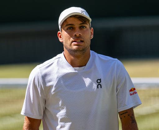 Tennis - Wimbledon Championship 2026 - Day 10 LONDON, ENGLAND - Wednesday, July 8, 2026: Flavio Cobolli (ITA) during the Gentlemen s Singles Quarter-Final match on Day Ten of The Championships Wimbledon 2026 at the All England Lawn Tennis and Croquet Club. (Photo by Kirsten Holst Propaganda) LONDON All England Lawn Tennis and Croq GREATER LONDON ENGLAND  Copyright: xKirstenxHolstx 2026-07-08-052-Wimbledon_Day_10