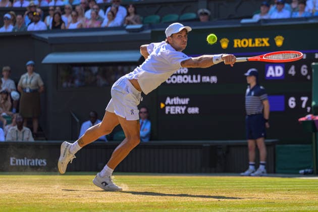 Day Ten: The Championships - Wimbledon 2026 LONDON, ENGLAND JULY 08 - Flavio Cobolli of Italy during Gentlemen s Quarter Final against Arthur Fery of Great Britain at The Wimbledon Lawn Tennis Championship at Wimbledon on July 08, 2026 in London, England. (Photo by Keeran Marquis)  Copyright: xKeeranxMarquis Fotoarena SPPx Sportspressphoto_SPR187639