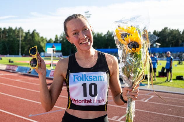 260708 Aino Suni Finland jublar efter damernas 3000 meter under friidrottstävlingen Folksam Grand Prix den 8 juli 2026 i Karlstad. *** July 8, 2026: Aino Suni of Finland celebrates after the women’s 3,000-meter race at the Folksam Grand Prix track and field meet on July 8, 2026, in Karlstad  Copyright: FREDRIKxKARLSSON BB260708FK059