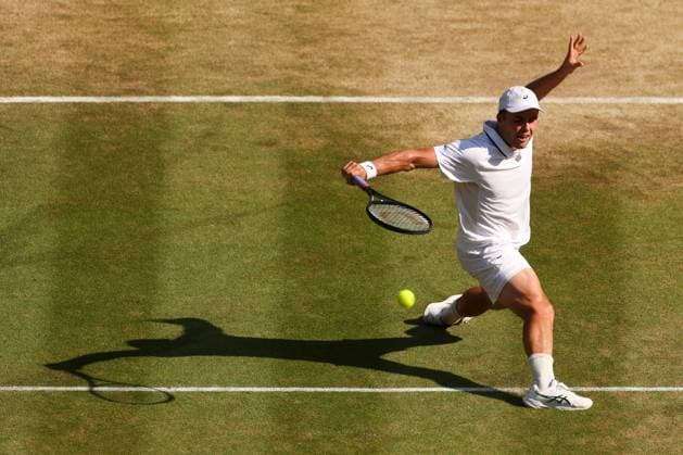 Arthur Fery during his Quarter-Final match Wimbledon Tennis Championships, Day 10, The All England Lawn Tennis and Croquet Club, London, UK - 08 Jul 2026London The All England Lawn Tennis and United Kingdom  Copyright: xEllaxLing Shutterstockx 16978035ac