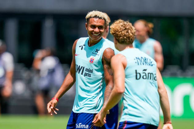 Fotball-VM 2026 Fort Lauderdale, Florida , USA 20260708. Norges Antonio Nusa og Andreas Schjelderup under en trening med Norges herrelandslag i fotball pa Inter Miami CF Stadium. Foto: Fredrik Varfjell NTB Fort Lauderdale, Florida USA EDITORIAL USE ONLY. RESTRICTED USE FOR BETTING COMPANIES Ref:_SPOGTDbdoZ6wgc.jpg *** 2026 FIFA World Cup, Fort Lauderdale, Florida, USA 20260708 Norway’s Antonio Nusa and Andreas Schjelderup during a training session with the Norwegian men’s national soccer team at Inter Miami CF Stadium. Photo: Fredrik Varfjell, NTB. Fort Lauderdale, Florida, USA. EDITORIAL USE ONLY. RESTRICTED USE FOR BETTING COMPANIES.  Copyright: xFredrikxVarfjellx xNTBx
