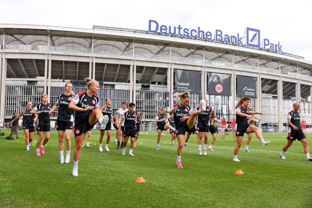 2026.07.08 xjfx Trainingsauftakt 1.Bundesliga Team Eintracht Frankfurt Frauen v.l., Trainingseinheit am Deutsche Bank Park des Frauen Teams der Eintracht Frankfurt (DFL DFB REGULATIONS PROHIBIT ANY USE OF PHOTOGRAPHS as IMAGE SEQUENCES and or QUASI-VIDEO) *** July 8, 2026 xjfx Start of Training 1 Bundesliga Team Eintracht Frankfurt Women v l, Training session at Deutsche Bank Park for the Eintracht Frankfurt women s team. DFL and DFB regulations prohibit any use of photographs as image sequences and or quasi-video. Copyright: HMBxMedia JoaquimxFerreira
