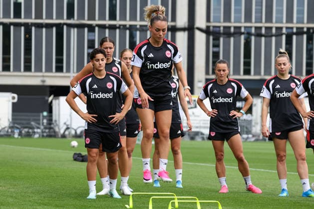 2026.07.08 xjfx Trainingsauftakt 1.Bundesliga Team Eintracht Frankfurt Frauen v.l., Ereleta Memeti (Eintracht Frankfurt) in aktion, in action, (DFL DFB REGULATIONS PROHIBIT ANY USE OF PHOTOGRAPHS as IMAGE SEQUENCES and or QUASI-VIDEO) *** July 8, 2026 xjfx Training Kickoff 1 Bundesliga Team Eintracht Frankfurt Women v l , Ereleta Memeti Eintracht Frankfurt in action, DFL and DFB regulations prohibit any use of photographs as image sequences and or quasi-video Copyright: HMBxMedia JoaquimxFerreira
