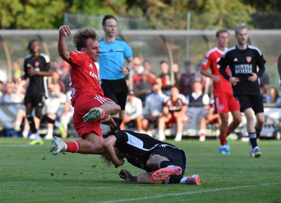 08.07.2026 - Fussball - Saison 2026 2027 - Testspiel Freundschaftsspiel Vorbereitungsspiel: TSV Kornburg - 1. FC Nürnberg Nuernberg FCN ( Club ) - Sportfoto Zink OGo - xolxgox - Tim Janisch (32, 1. FC Nürnberg FCN ) Timo Göllner (44, TSV Kornburg ) *** July 8, 2026 Soccer Season 2026–2027 Exhibition Match Friendly Match Preseason Match TSV Kornburg 1 FC Nuremberg Nuremberg FCN Club Sports Photo Zink OGo xolxgox Tim Janisch 32, 1 FC Nuremberg FCN Timo Göllner 44, TSV Kornburg