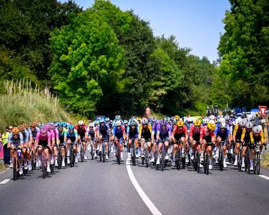 Tour de France 2026 Stage 5 PAU, FRANCE - JULY 08 : General view showing the peloton during stage 5 of the 113rd edition of Tour de France an UCI World Tour 2.UWT cycling road race stage for Men Elite of 158 km with start in Lannemezan and finish in Pau on July 8, 2026 in Pau, France, 08 07 2026 ( Motordriver Kurt Vandenborre -  Copyright: xTomasxSiskx